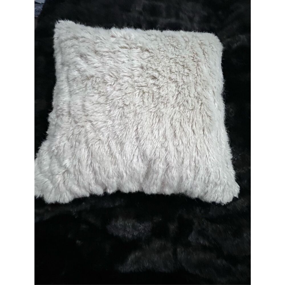Pottery Barn faux fur shag throw pillow rich mcm cabin outdoors woods